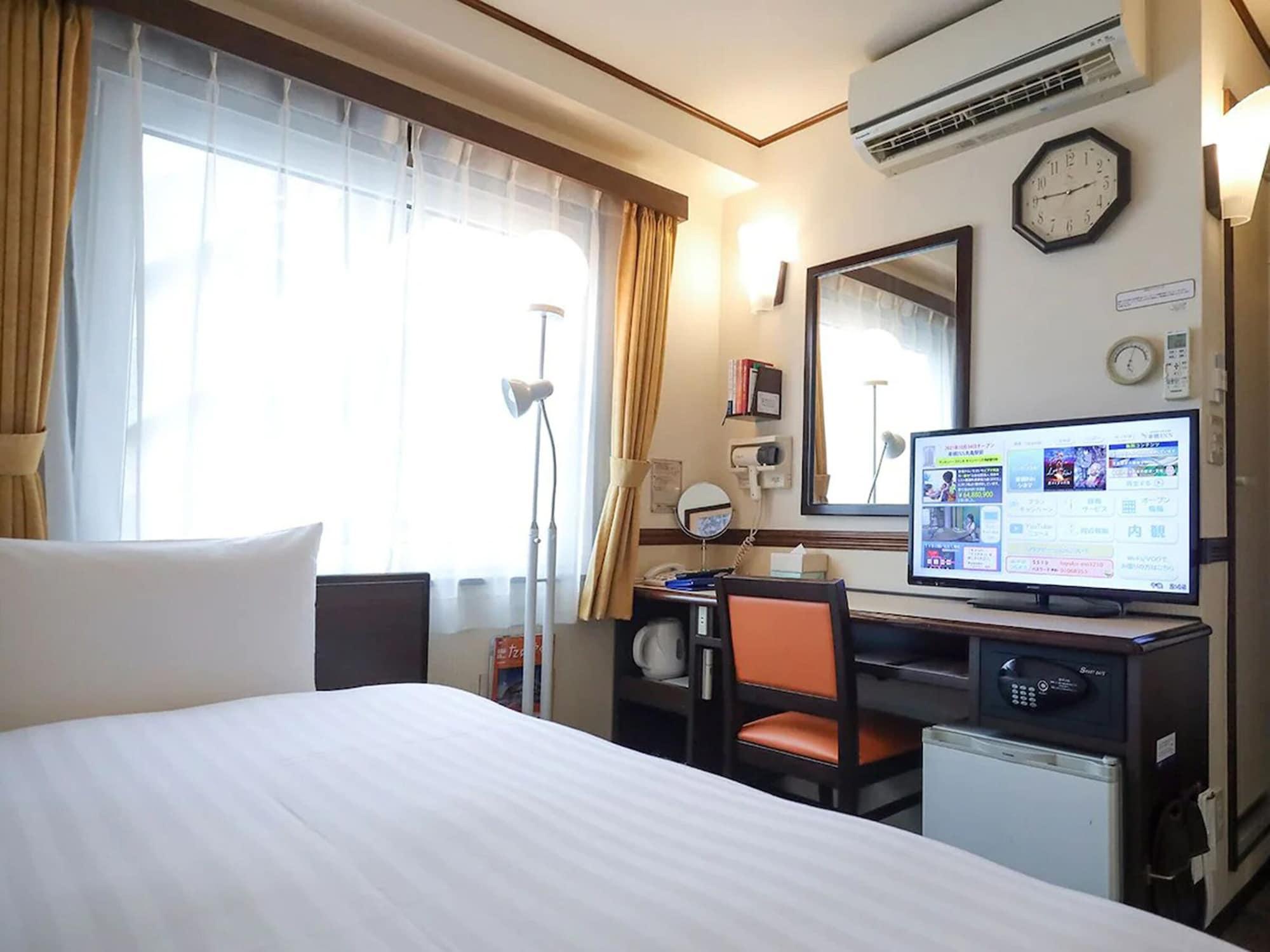 Toyoko Inn Osaka Tsuruhashi Ekimae מראה חיצוני תמונה