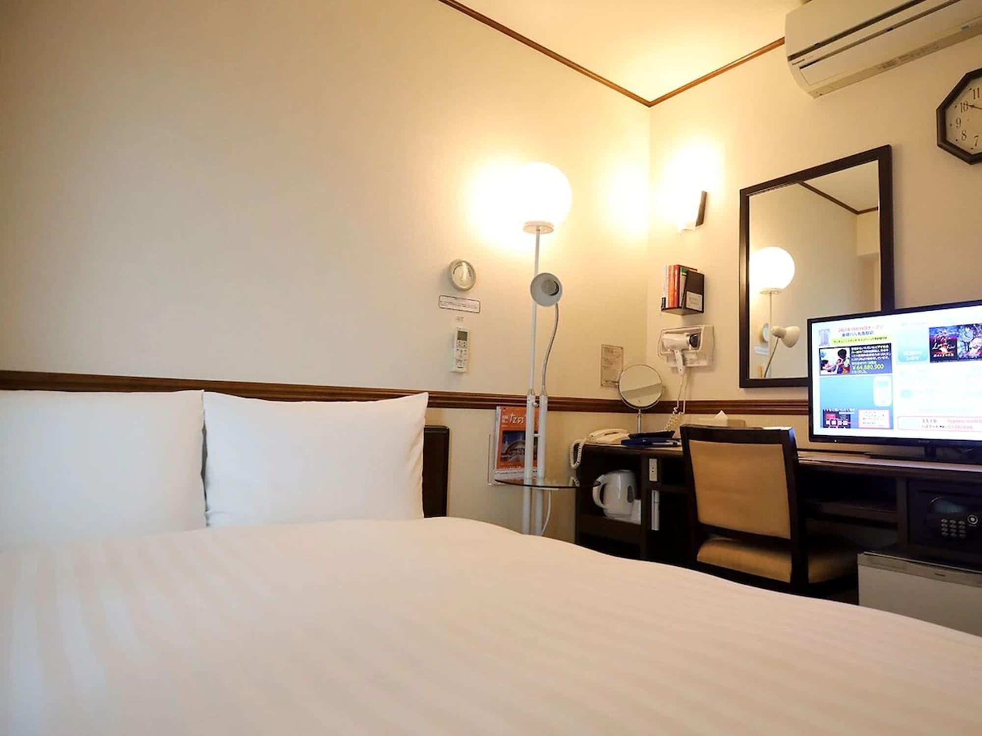 Toyoko Inn Osaka Tsuruhashi Ekimae מראה חיצוני תמונה